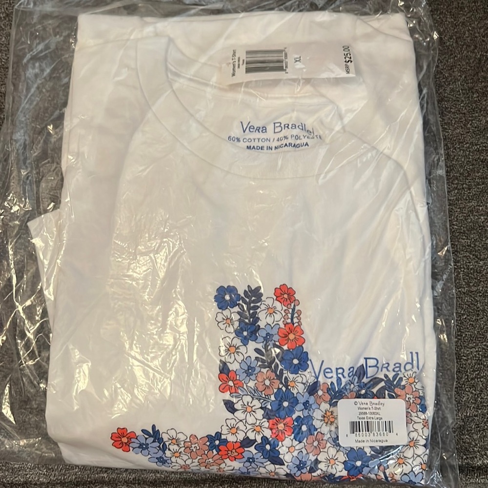 Vera Bradley - NEW in Bag - XL Texas T-shirt
